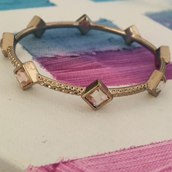 Diamond Shaped Gem Gold Tone Bangle - Picture 4 of 5